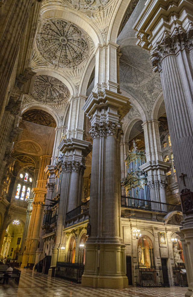 Málaga 032 - Santa Iglesia Catedral Basílica de la Encarnación.jpg